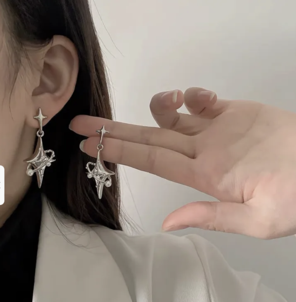 Y2K Starry Pearl Drop Earrings 🌟✨ - Image 4