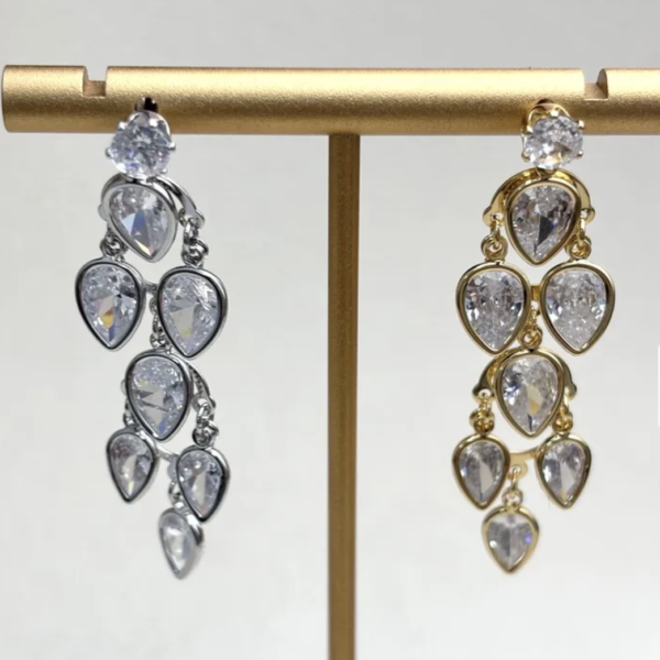 Silver Heart Dewdrop Zircon Earrings 💧💖✨ - Image 3