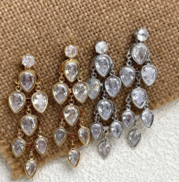 Silver Heart Dewdrop Zircon Earrings 💧💖✨ - Image 4