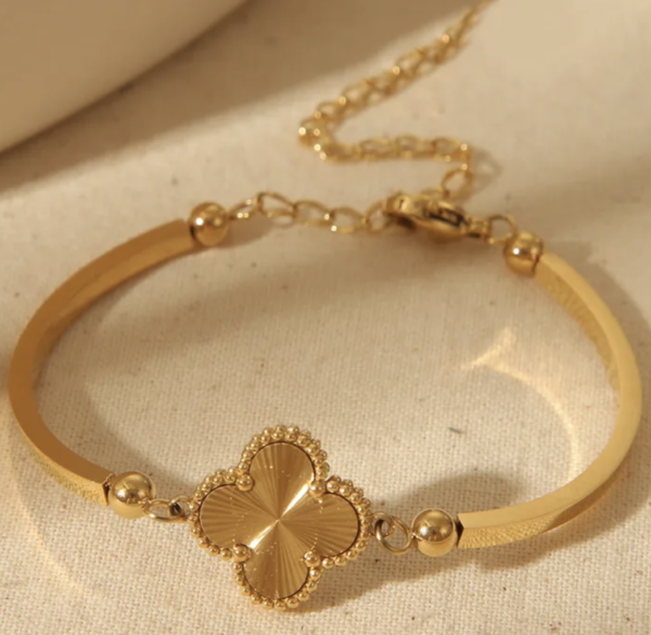 Golden Clover Fortune Bracelet ✨ - Image 2