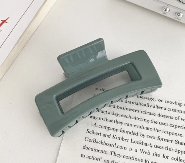 Dark Green Rectangle Acrylic Hair Claw 🌈✨
